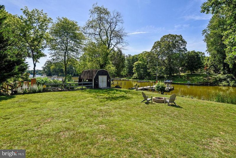 1898 Pleasant Plains Rd, Annapolis, MD 21409