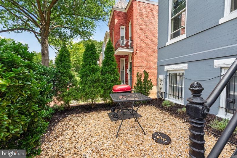 509 3rd St NE, Washington, DC 20002