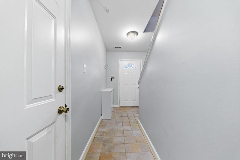 1007 Collindale Ave, Mount Airy, MD 21771