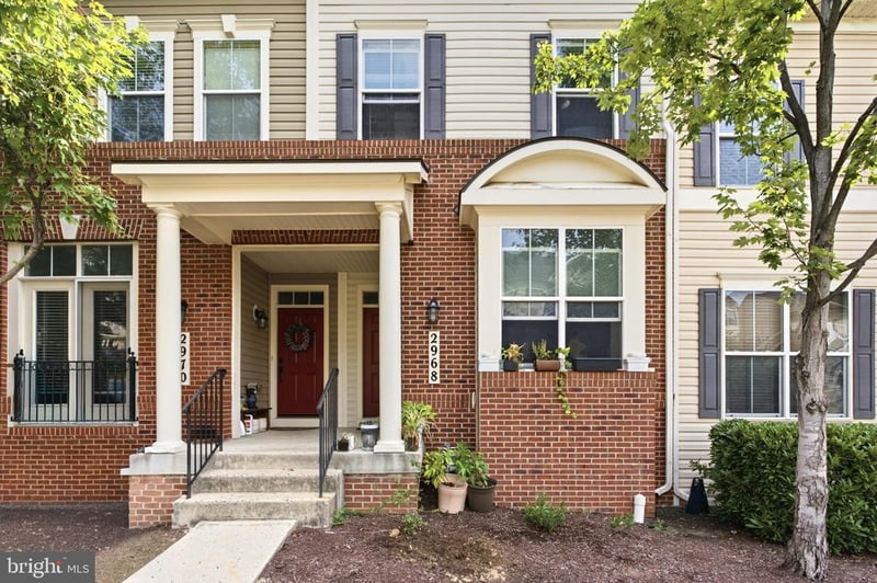 2968 Chinkapin Oak Ln, Woodbridge, VA 22191