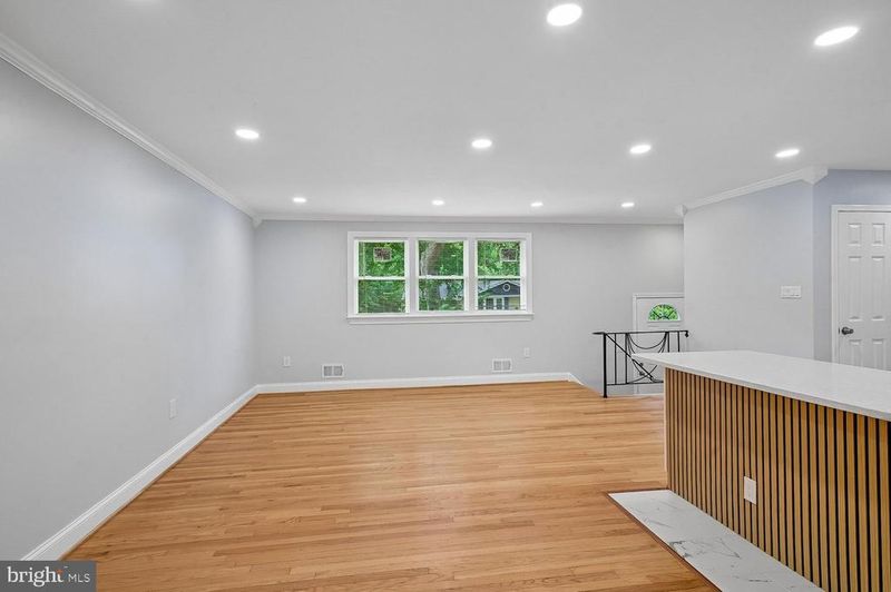 6904 Fulford St, Clinton, MD 20735