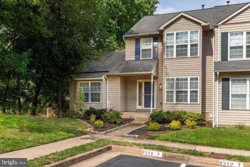 5610 Gosling Ct, Clifton, VA 20124