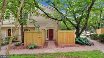 13254 Meander Cove Dr #24, Germantown, MD 20874