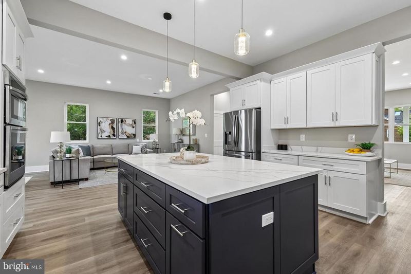 735 N George Mason Dr, Arlington, VA 22203