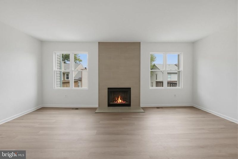 2846 Schoolhouse Cir, Silver Spring, MD 20902