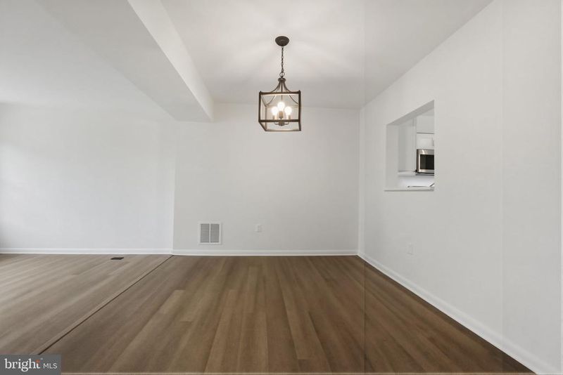 2846 Schoolhouse Cir, Silver Spring, MD 20902