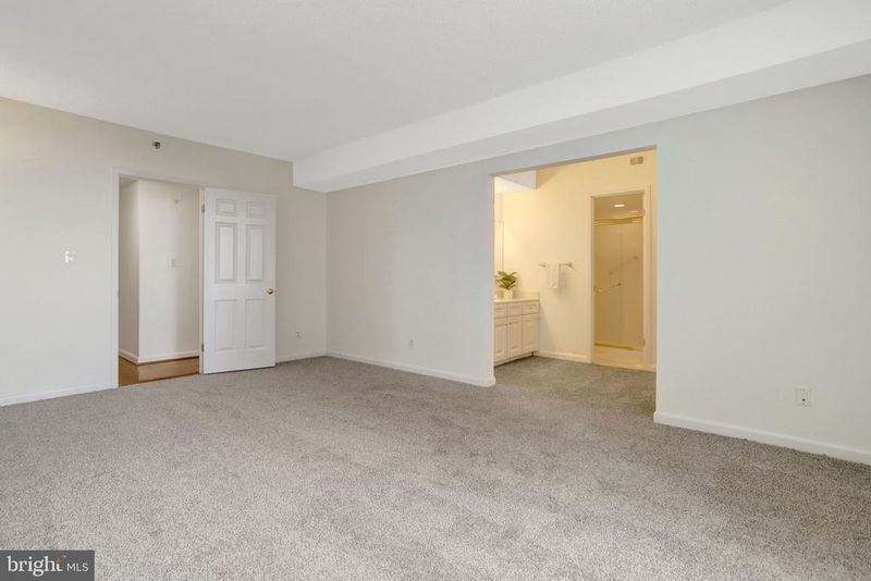 3709 S George Mason Dr #605E, Falls Church, VA 22041