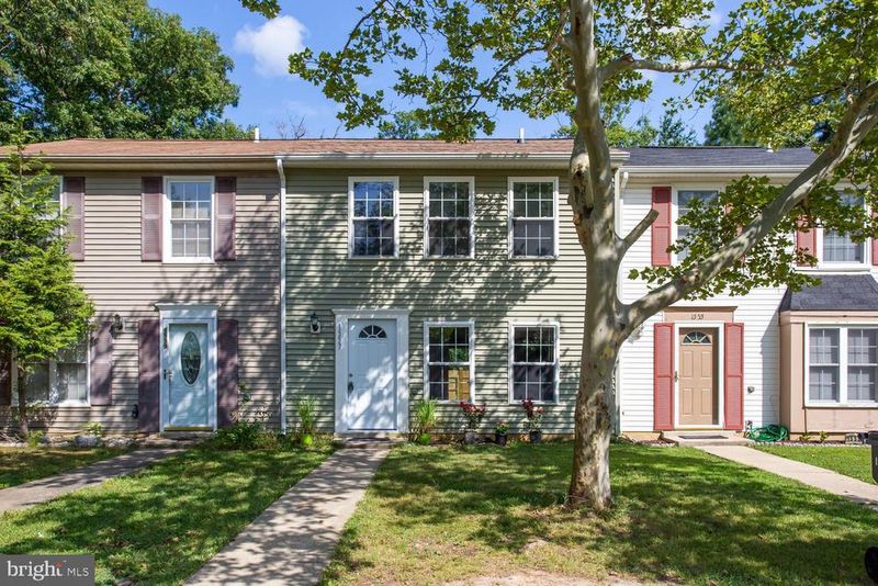 1557 Pin Oak Dr, Waldorf, MD 20601