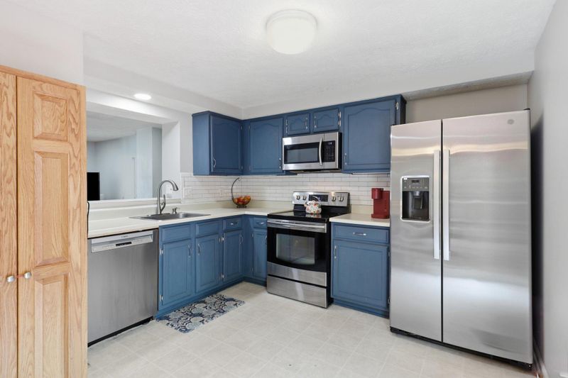 7490 Wounded Knee Rd, Lorton, VA 22079