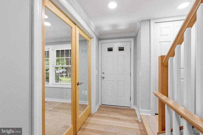 2916 Montauk Ct, Falls Church, VA 22042