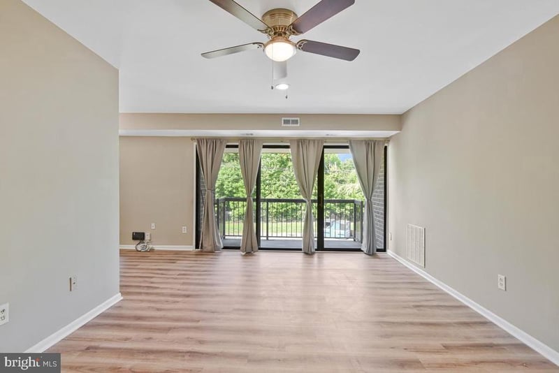 7589 Margate Ct #201, Manassas, VA 20109