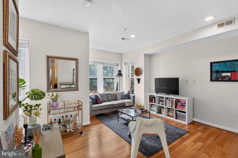 2024 15th St NW #3, Washington, DC 20009