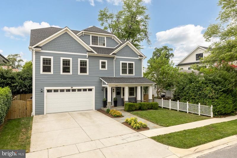9912 Montauk Ave, Bethesda, MD 20817