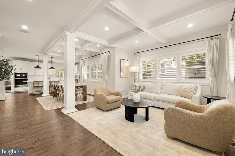 9912 Montauk Ave, Bethesda, MD 20817