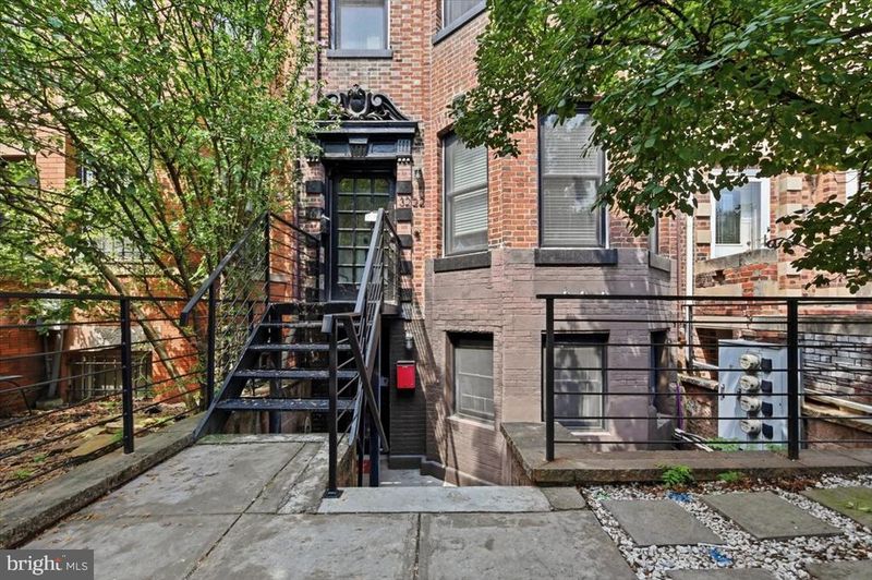 3222 13th St NW #1, Washington, DC 20010