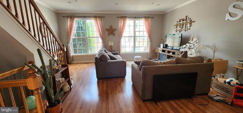 2499 Lakeside Dr, Frederick, MD 21702