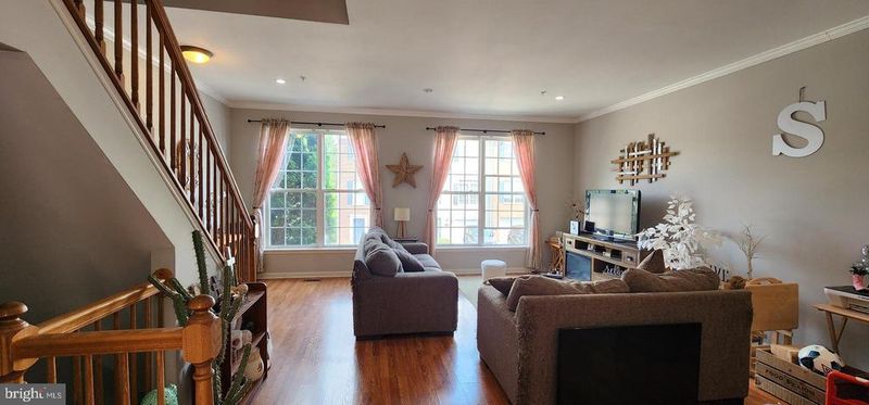 2499 Lakeside Dr, Frederick, MD 21702