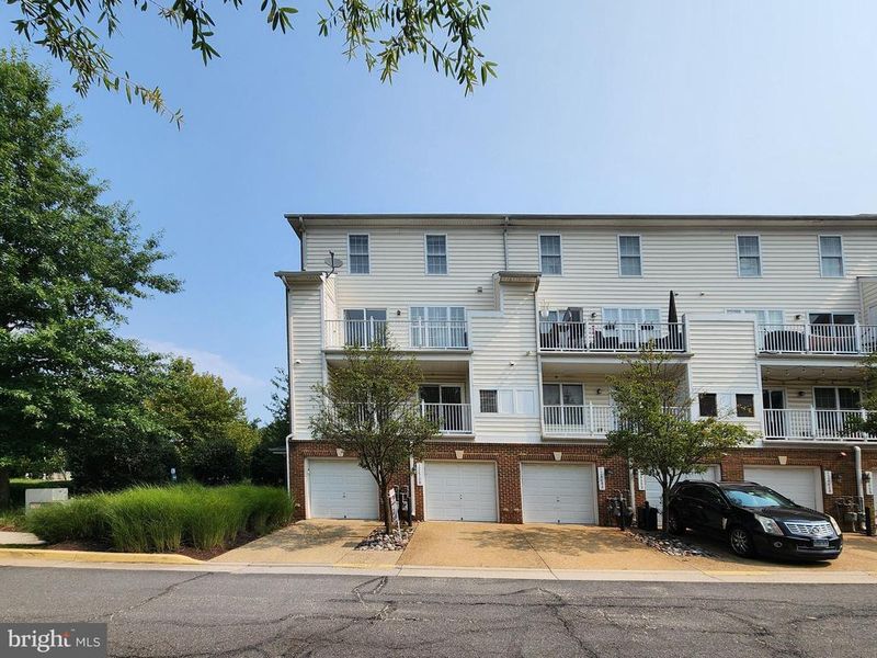 12470 Liberty Bridge Rd #101B, Fairfax, VA 22033