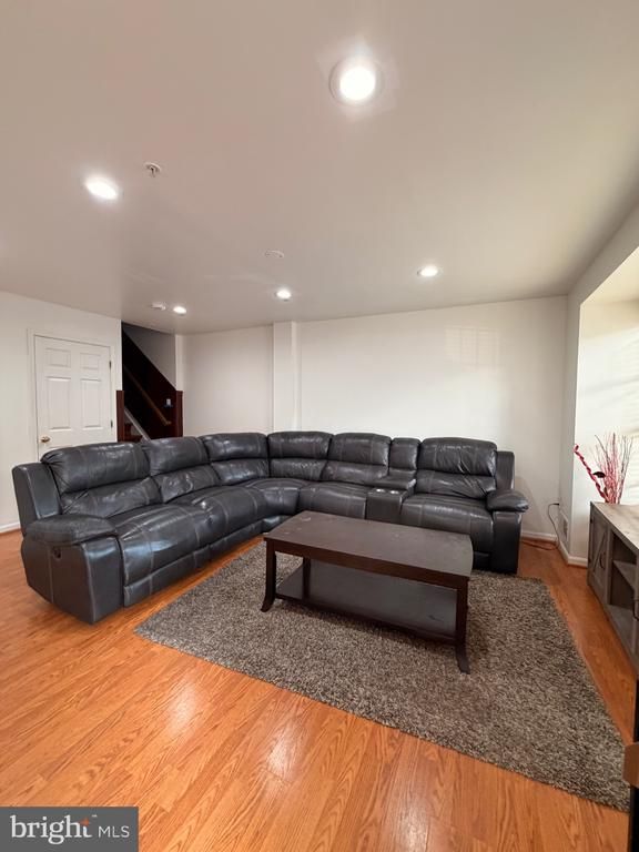 5707 Duke Ct, Frederick, MD 21703