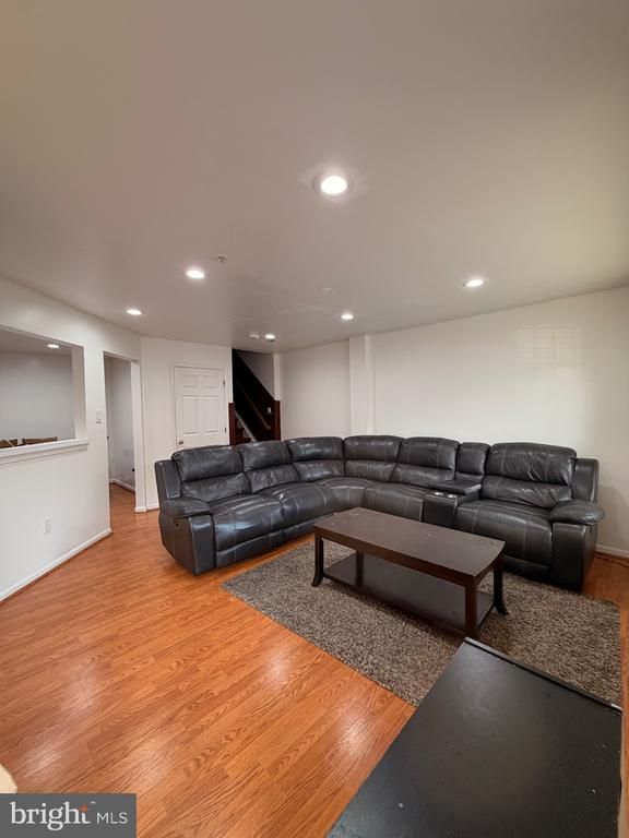 5707 Duke Ct, Frederick, MD 21703