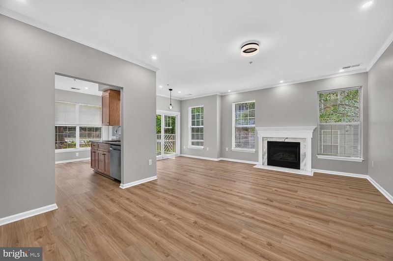 5921 Founders Crossing Ct #102, Alexandria, VA 22310