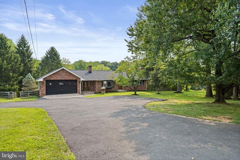11334 Waples Mill Rd, Oakton, VA 22124