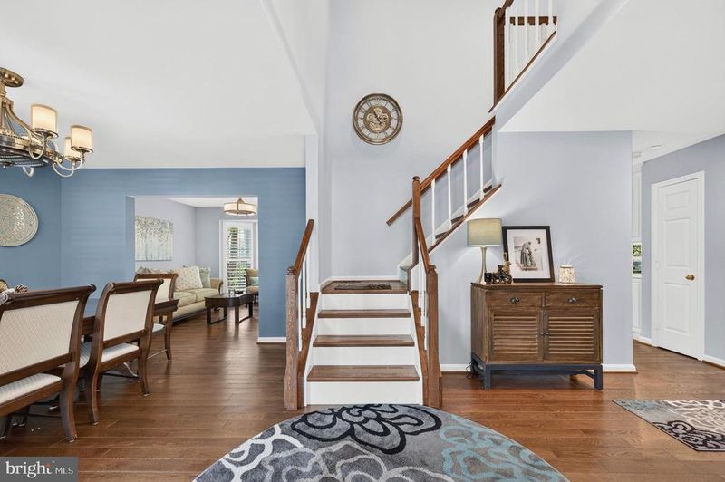 14349 Brookmere Dr, Centreville, VA 20120