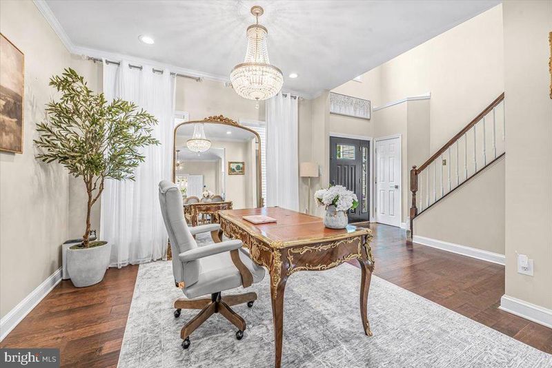 94 George Thomas Dr, Frederick, MD 21702