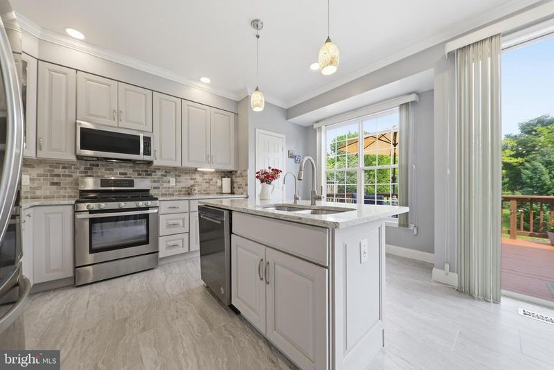 20310 Trolley Crossing Ct, Gaithersburg, MD 20886