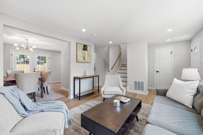 3168 Ellenwood Dr, Fairfax, VA 22031