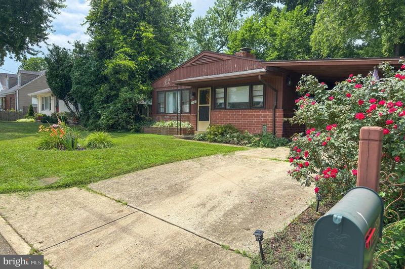 8508 Highland Ln, Alexandria, VA 22309