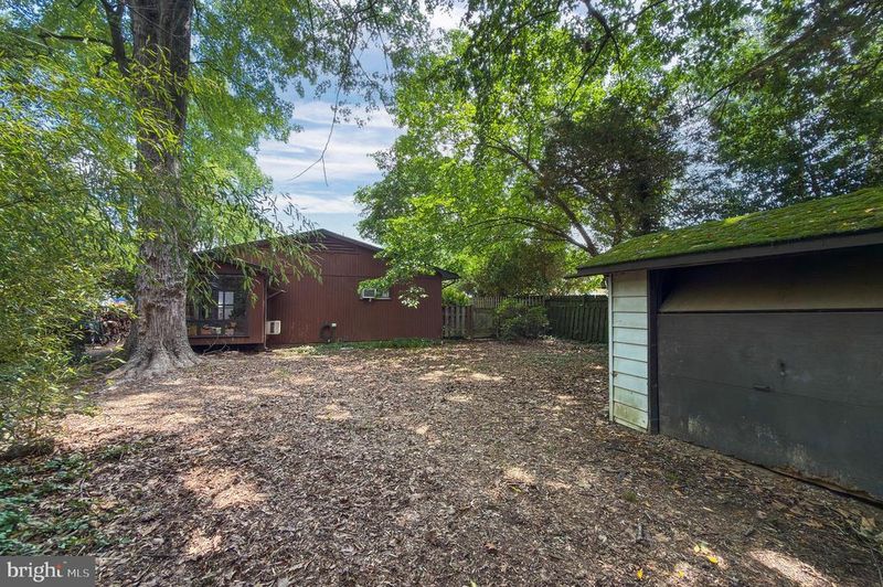 8508 Highland Ln, Alexandria, VA 22309