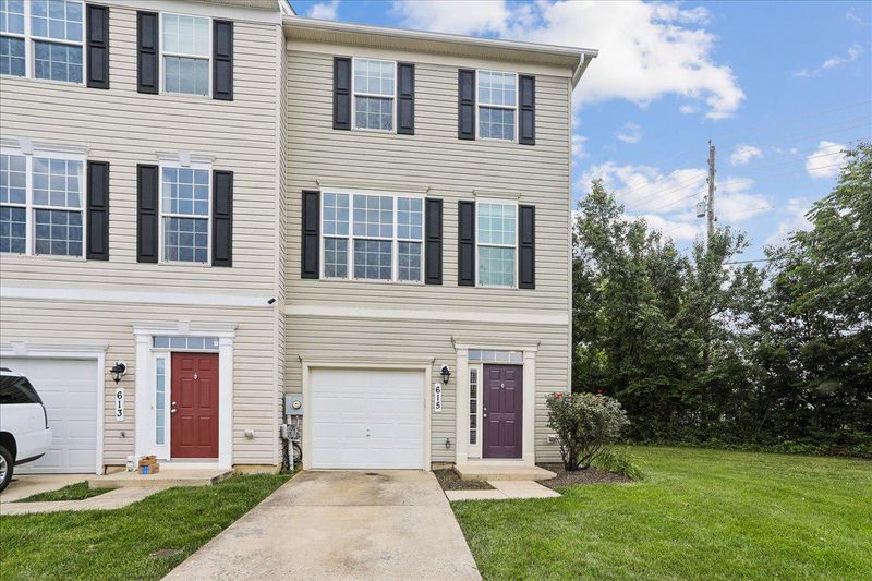 615 Amberfield Rd, Frederick, MD 21703