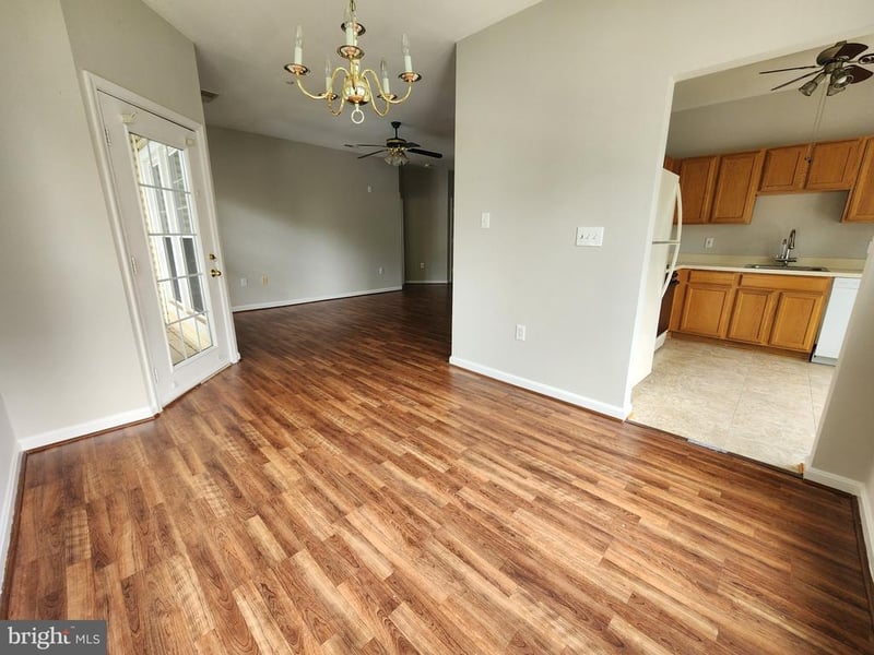 4137 Fountainside Ln #103, Fairfax, VA 22030