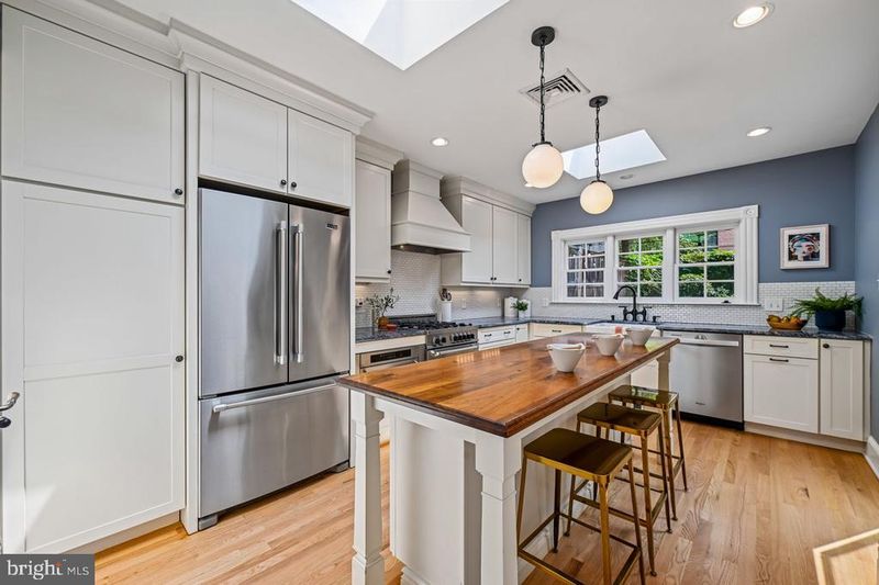 514 13th St SE, Washington, DC 20003