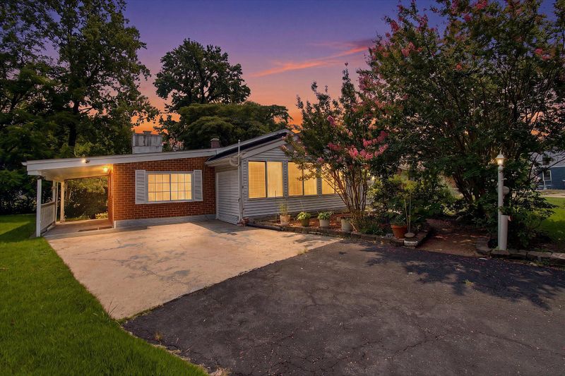 6242 Indian Run Pw, Alexandria, VA 22312