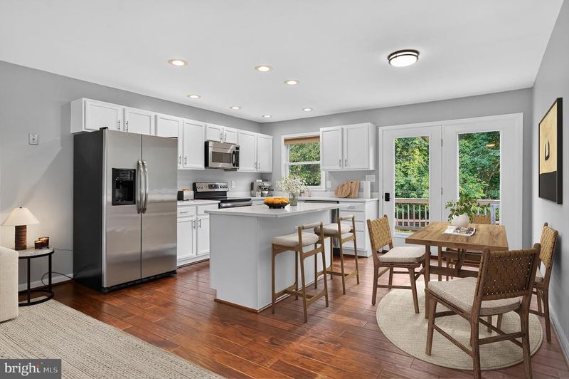 9427 Beale Ln, Midland, VA 22728