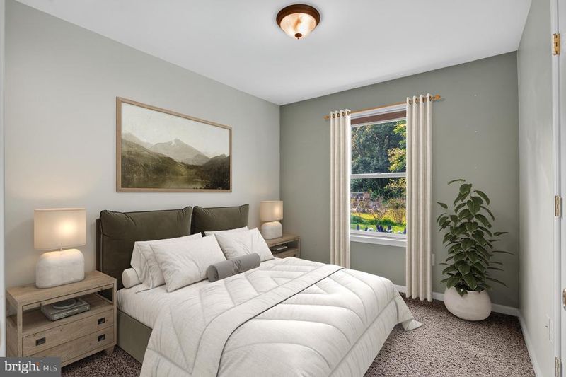9427 Beale Ln, Midland, VA 22728