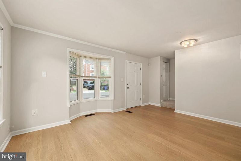 2213 S Pollard St, Arlington, VA 22204