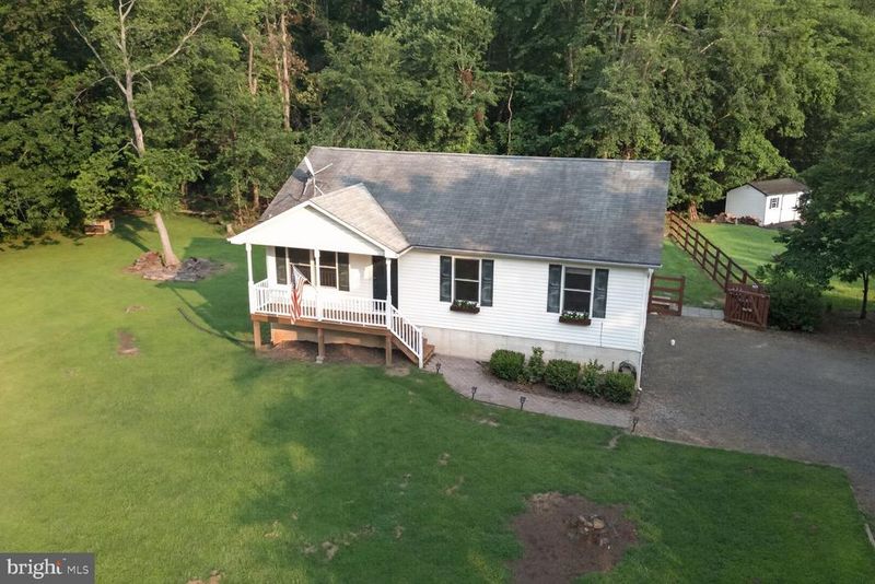 9427 Beale Ln, Midland, VA 22728