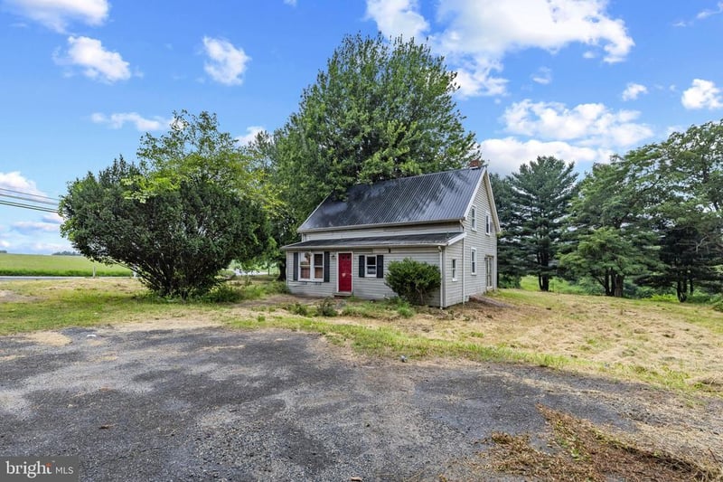 26130 Mullinix Mill Rd, Mount Airy, MD 21771