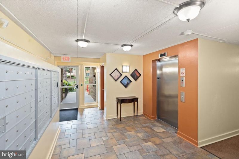 60 Van Dorn #506, Alexandria, VA 22304