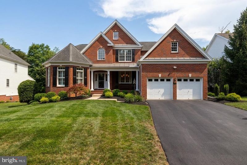 5762 Waterloo Bridge Cir, Haymarket, VA 20169