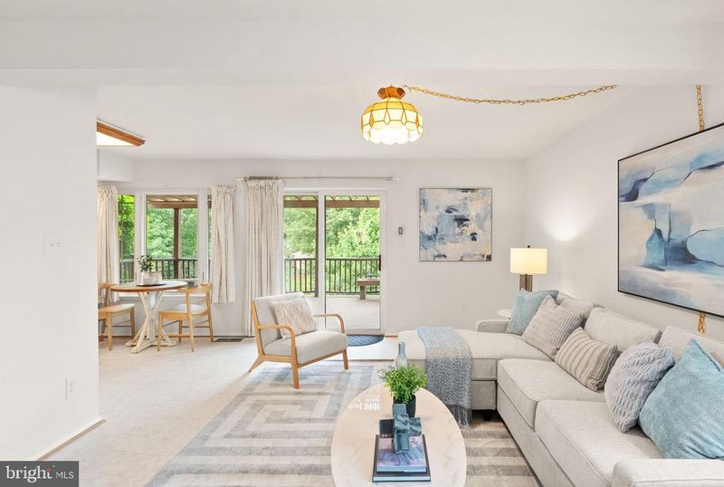 2244 Richelieu Dr, Vienna, VA 22182