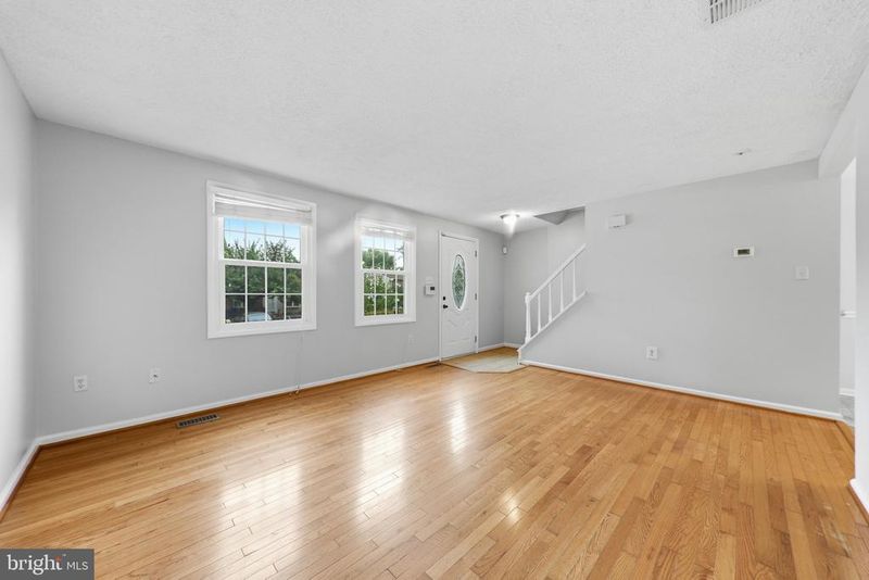 1709 Springhouse Ct, Frederick, MD 21702