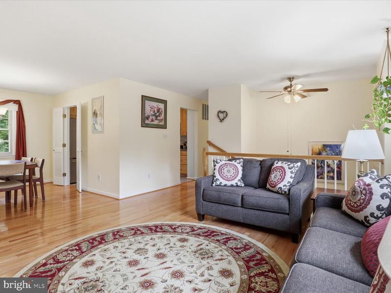4311 Still Meadow Rd, Fairfax, VA 22032