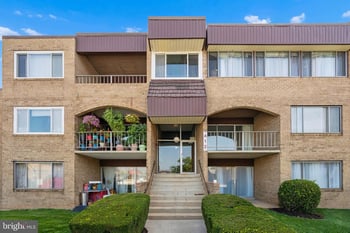 412 Girard St #204, Gaithersburg, MD 20877