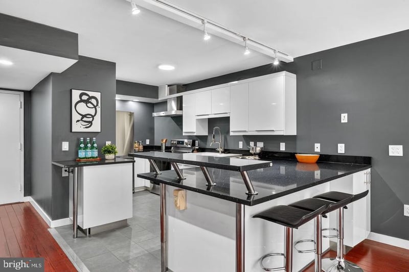 1015 33rd St NW #409, Washington, DC 20007