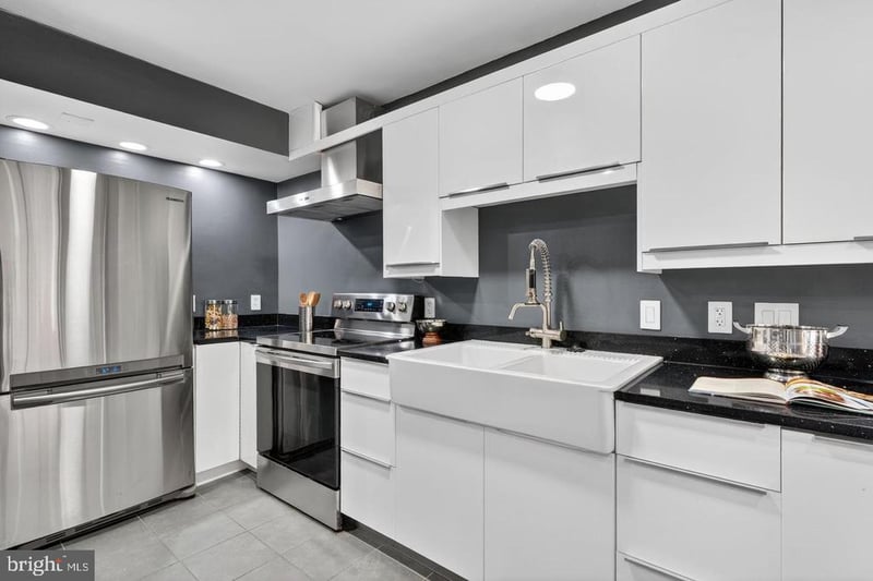 1015 33rd St NW #409, Washington, DC 20007
