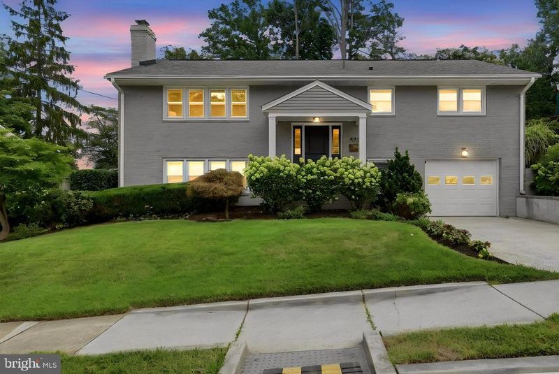 525 N Lombardy St N, Arlington, VA 22203